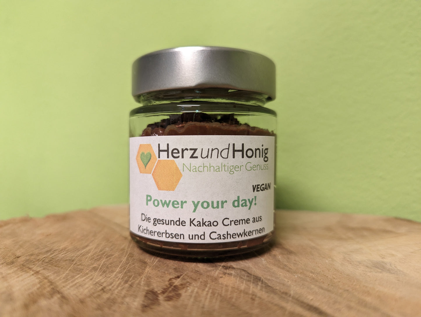 Power your day! Vegane Bio Kakao Creme aus Kichererbsen und Cashewkernen